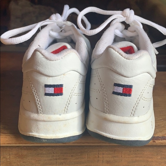 BRAND NEW Little boy Tommy Hilfiger Sneakers - Picture 5 of 6